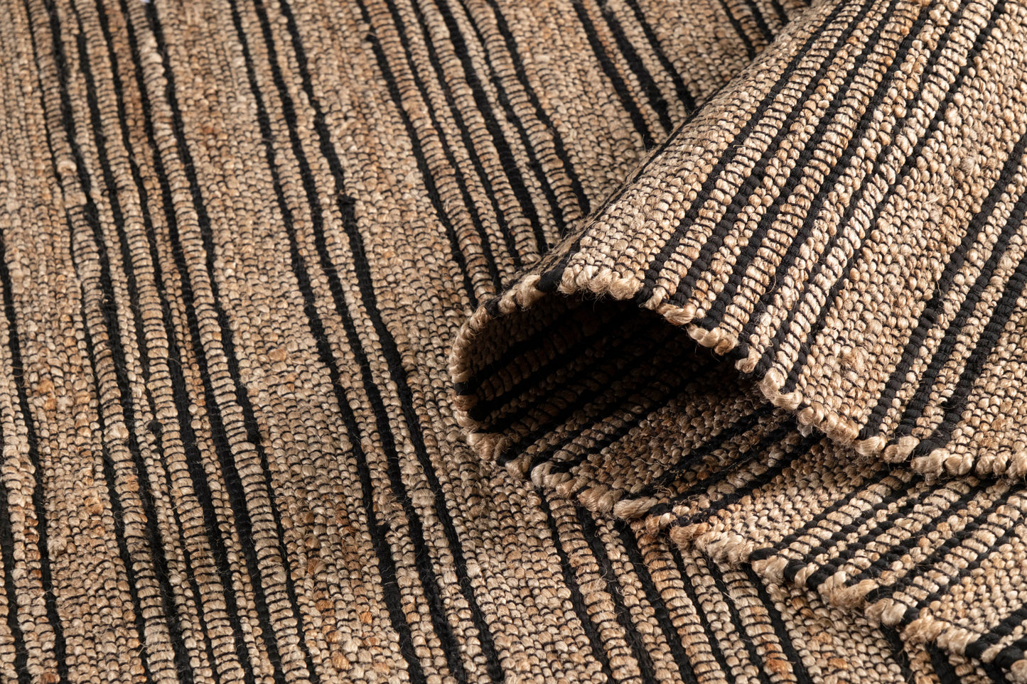 Tapete Bali Natural Negro 133N
