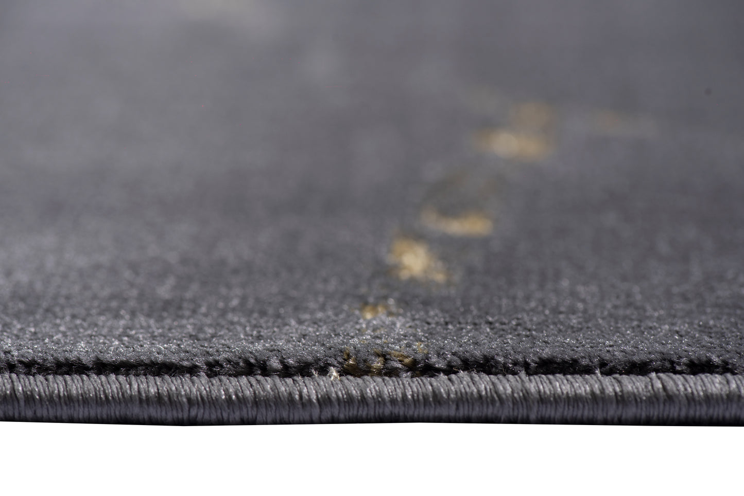 Tapete Zuria Negro-Dorado 1041C